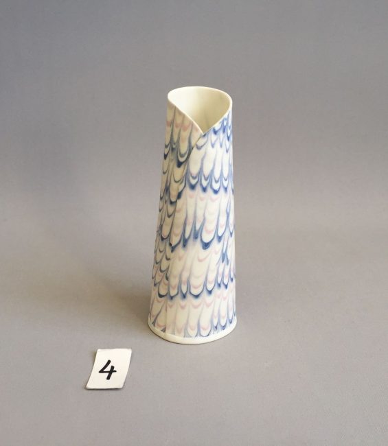 #4 blue scalloped budvase